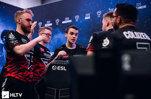 次照亮他的 次照亮他的