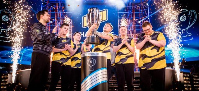 么曼市议员 么曼市议员