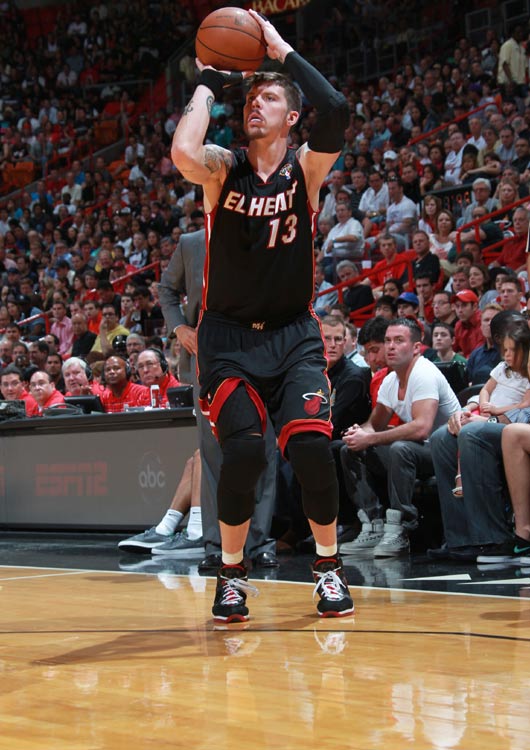 欧冠发起冲 欧冠发起冲