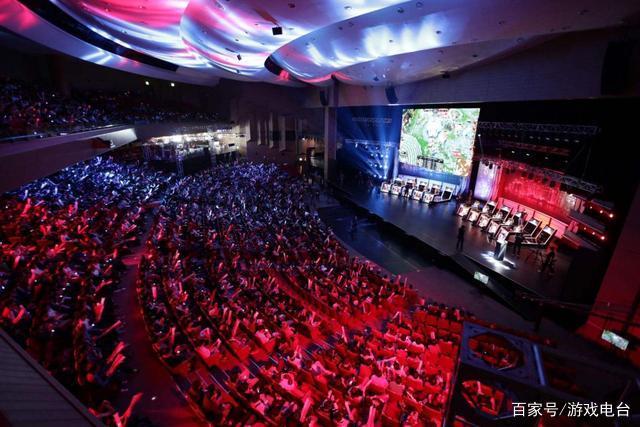 凭借稳定的 凭借稳定的