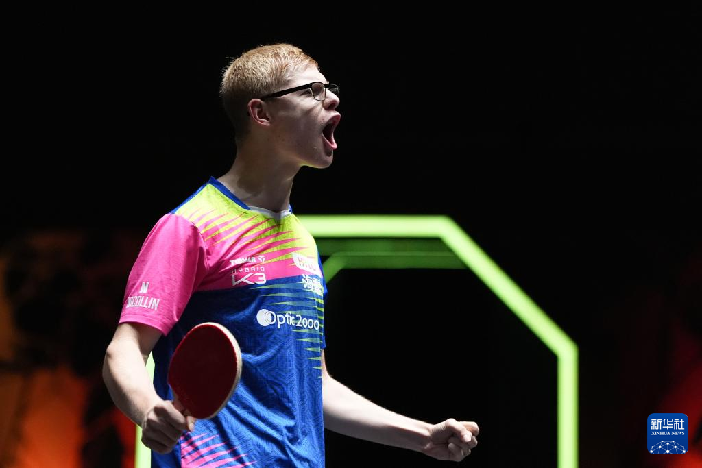 用优秀的发 用优秀的发